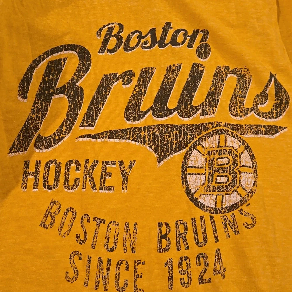 ⛸️NHL Official Licensed BOSTON BRUINS Women's Yellow Long Sleeve Shirt - Picture 3 of 7